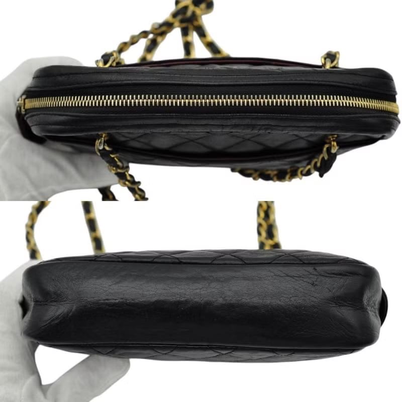 Rare second-hand Chanel black lambskin leather gold chain camera bag/side bag/crossbody bag