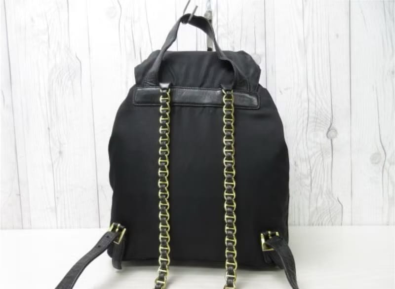 稀有日本中古二手Prada黑色金鍊子後背包/ 背囊