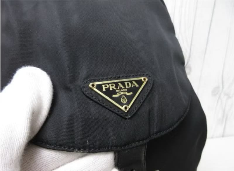 稀有日本中古二手Prada黑色金鍊子後背包/ 背囊