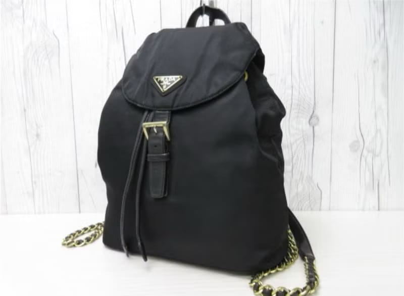 稀有日本中古二手Prada黑色金鍊子後背包/ 背囊