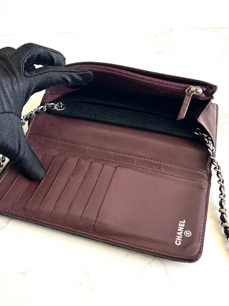 Second-hand Chanel black lambskin long wallet/WOC/ crossbody bag/side bag