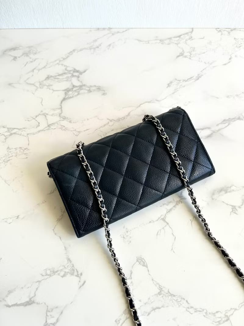 【LA LUNE】中古二手Chanel黑金色魚子醬皮革WOC長皮夾錢包斜背包/側背包
