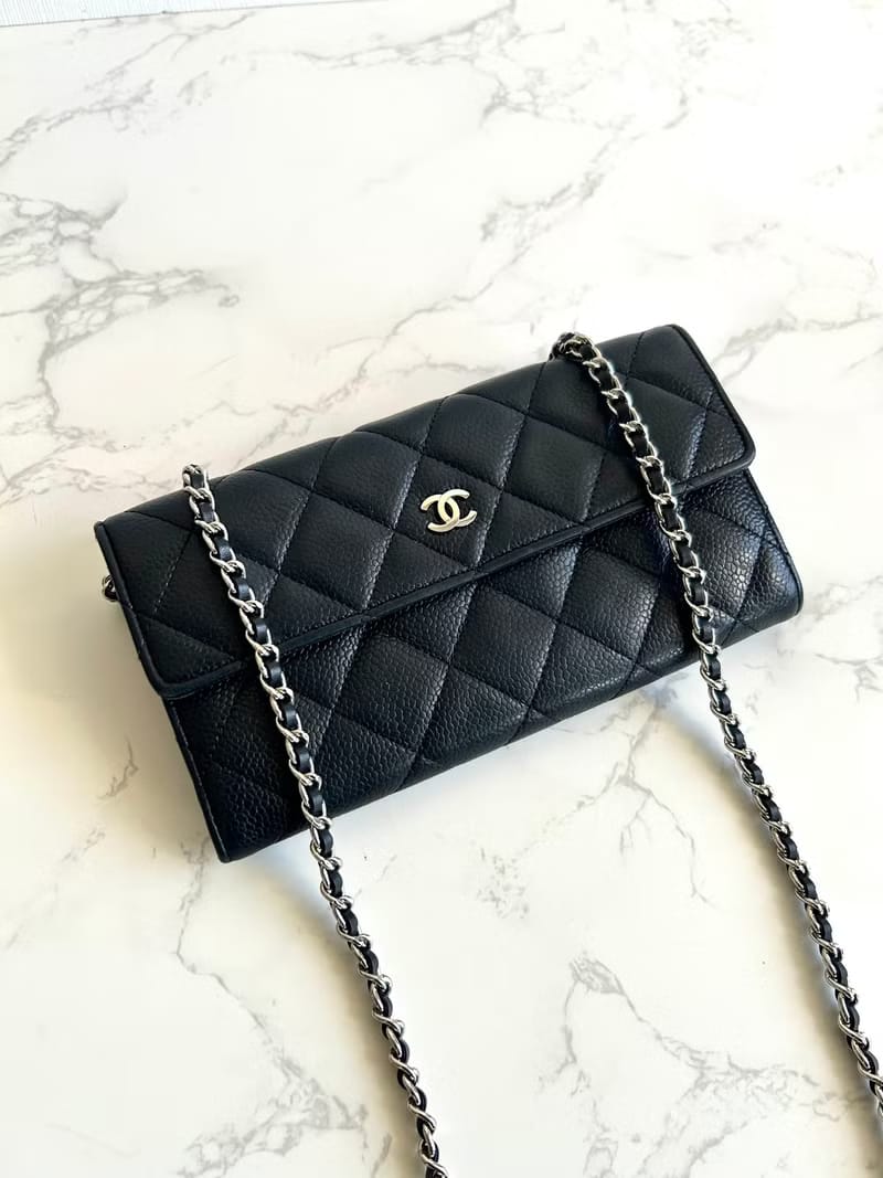 【LA LUNE】中古二手Chanel黑金色魚子醬皮革WOC長皮夾錢包斜背包/側背包