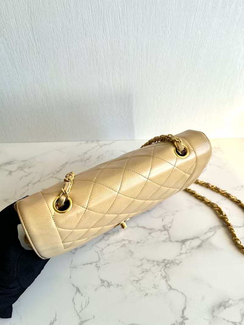 稀有中古二手Chanel米杏色Diana 25黛妃包斜背包/側背包