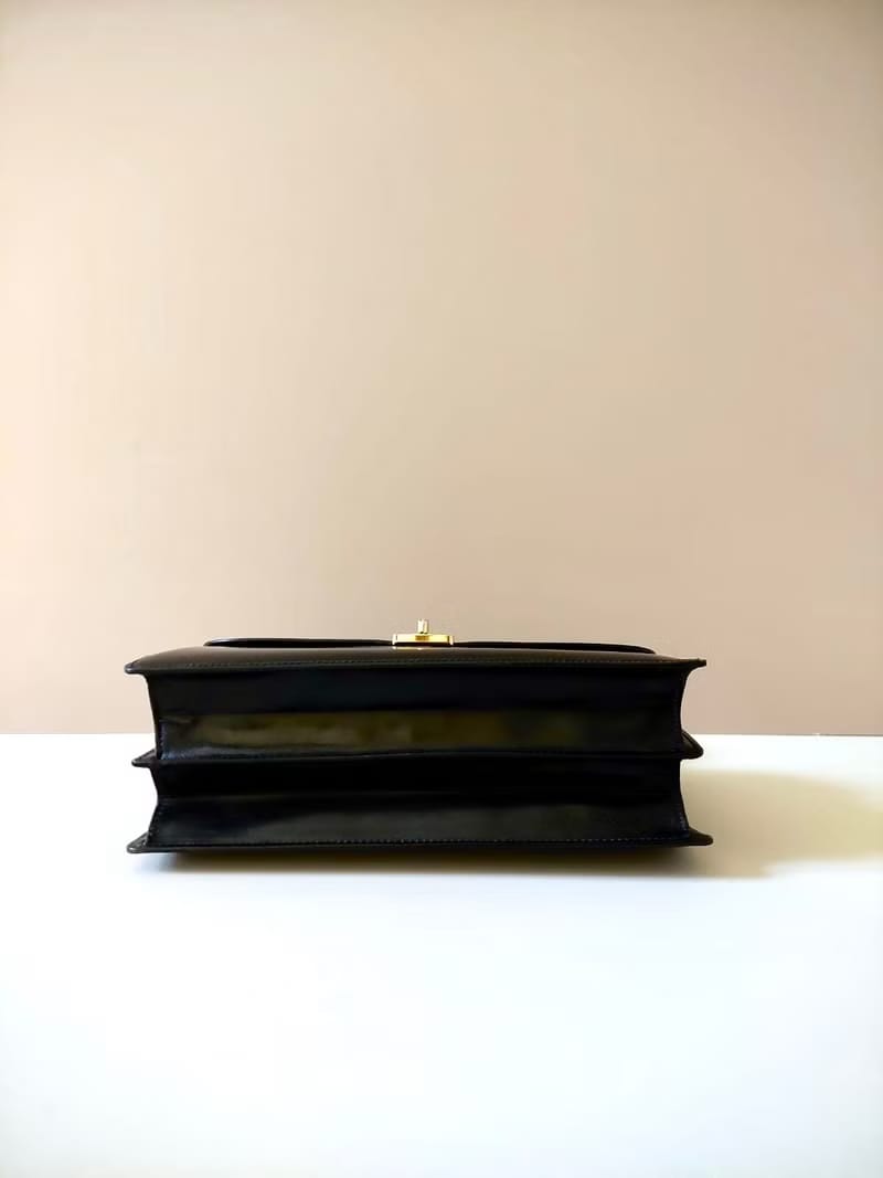 Rare second-hand Celine black gold ring Kelly leather messenger bag/side bag/handbag