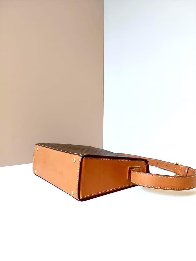 稀有中古二手Celine咖啡色老花金扣小豆腐盒子皮革腋下側背包