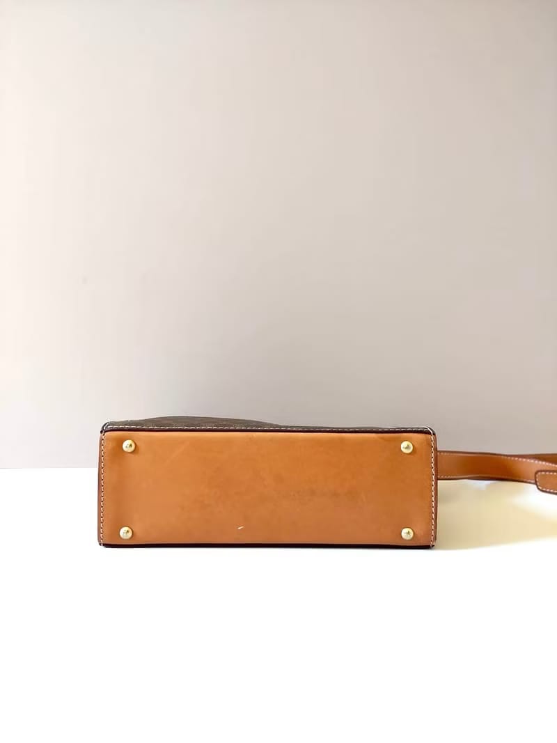 稀有中古二手Celine咖啡色老花金扣小豆腐盒子皮革腋下側背包