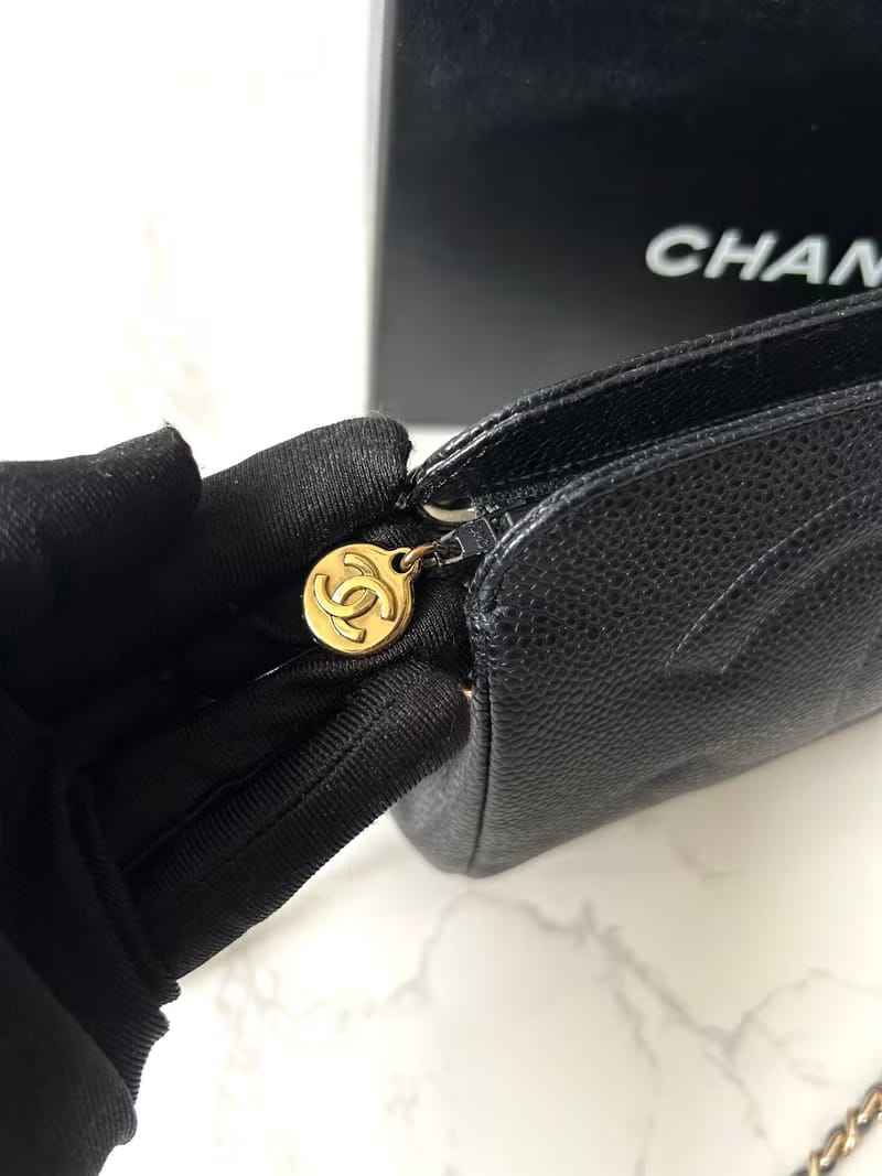 Chanel黑色魚子醬皮革側背包/斜背包/單肩包