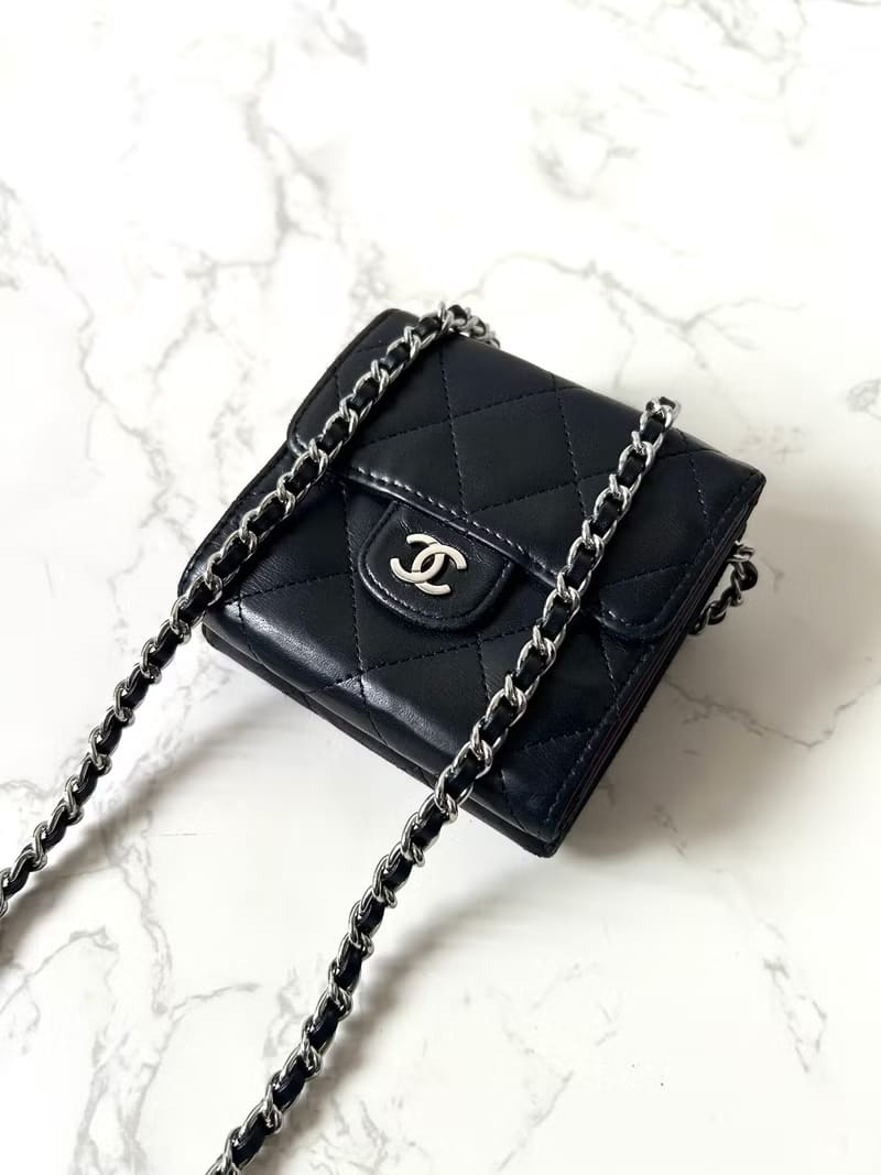 Second-hand Chanel double-sided lambskin leather black WOC side bag/crossbody bag/shoulder bag/short wallet