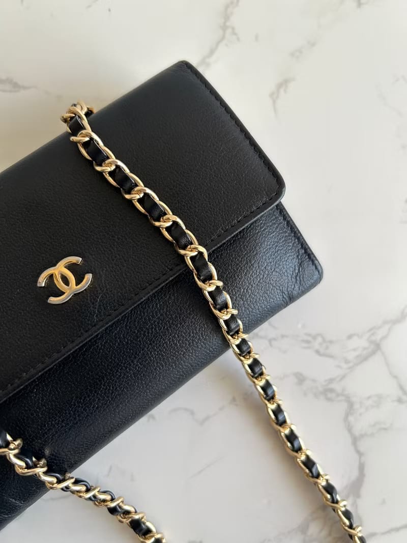 Rare second-hand Chanel black wallet short wallet / wallet shoulder bag / crossbody bag