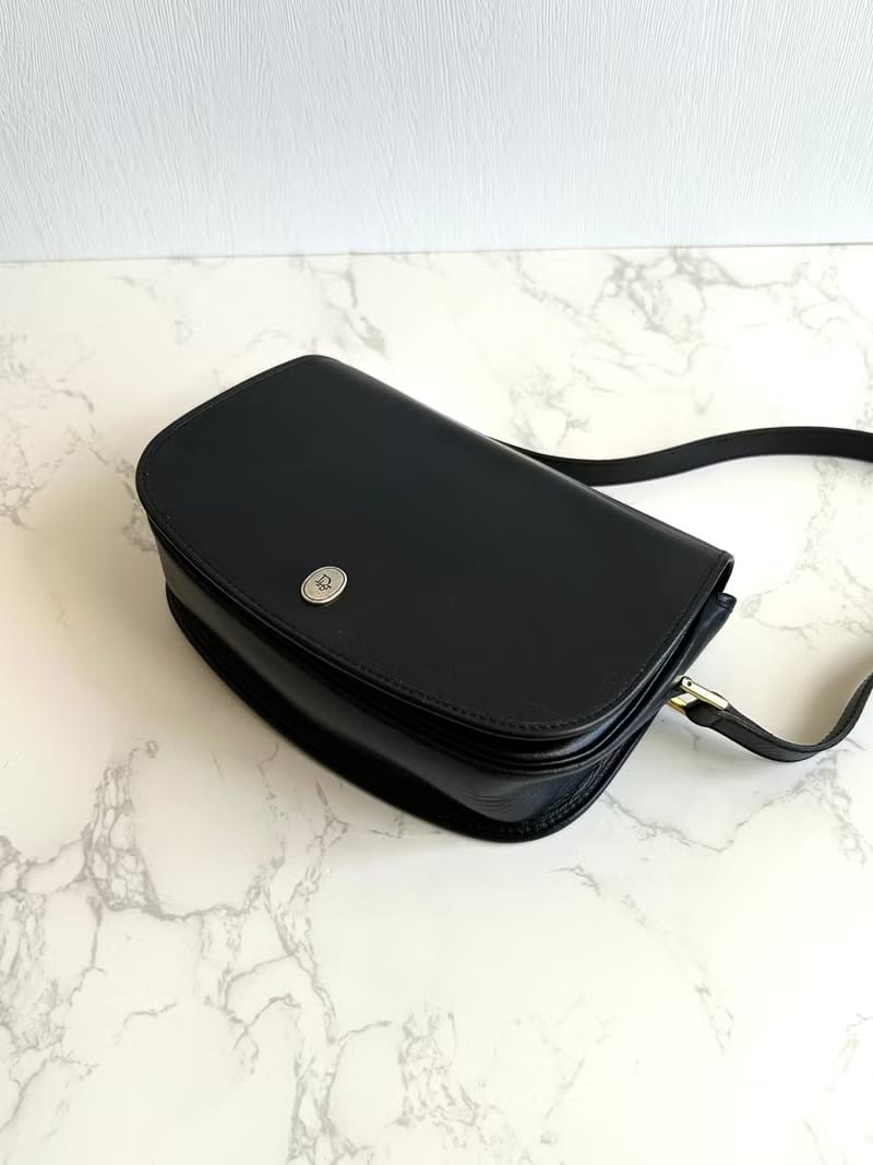 Second-hand Dior black saddle leather shoulder bag/crossbody bag handbag