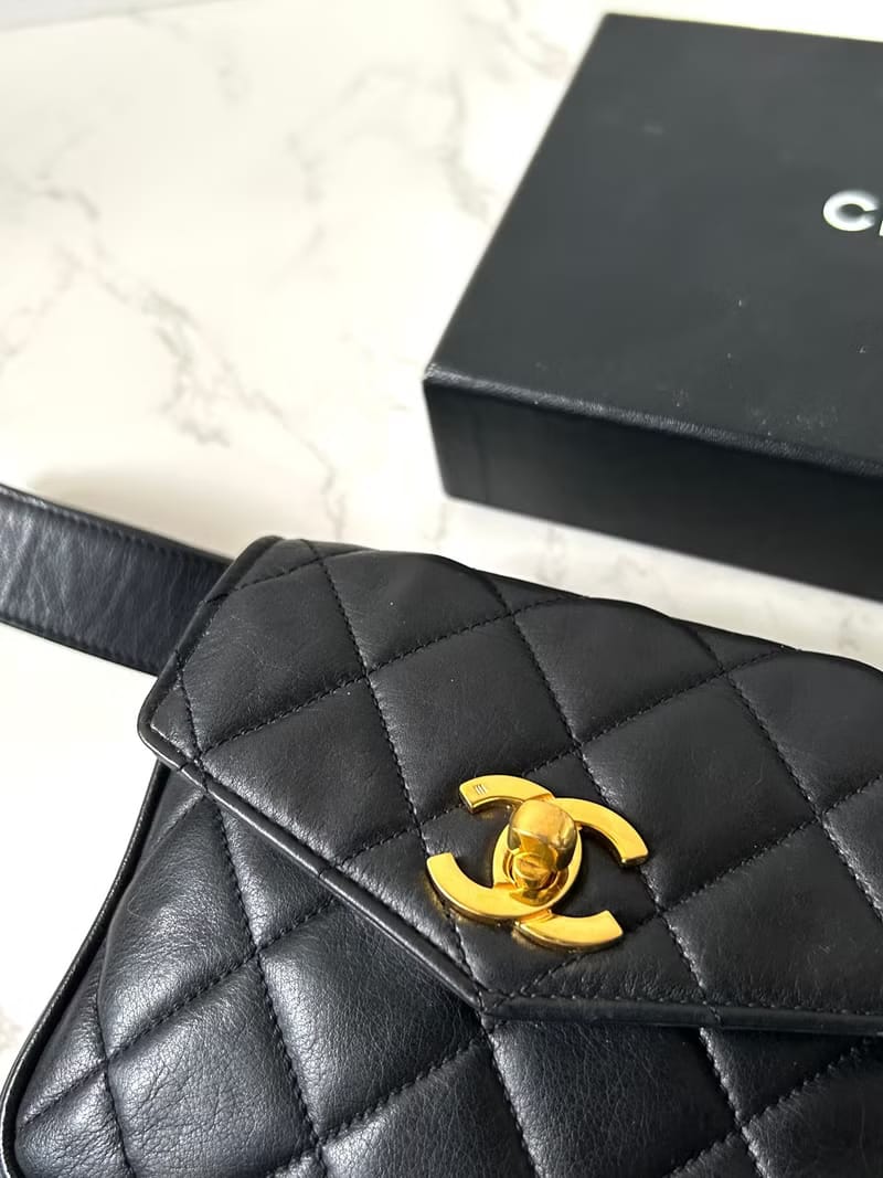 Second-hand Chanel black leather chain shoulder bag/side bag/crossbody bag