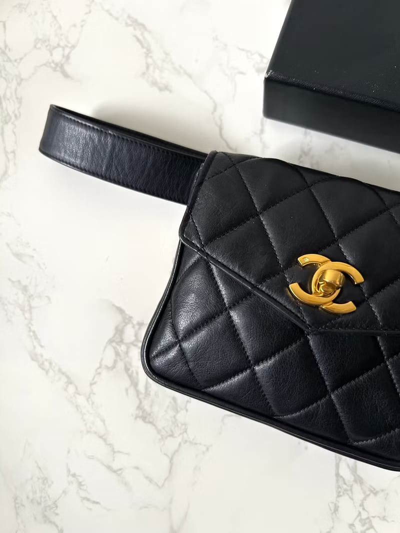 Second-hand Chanel black leather chain shoulder bag/side bag/crossbody bag