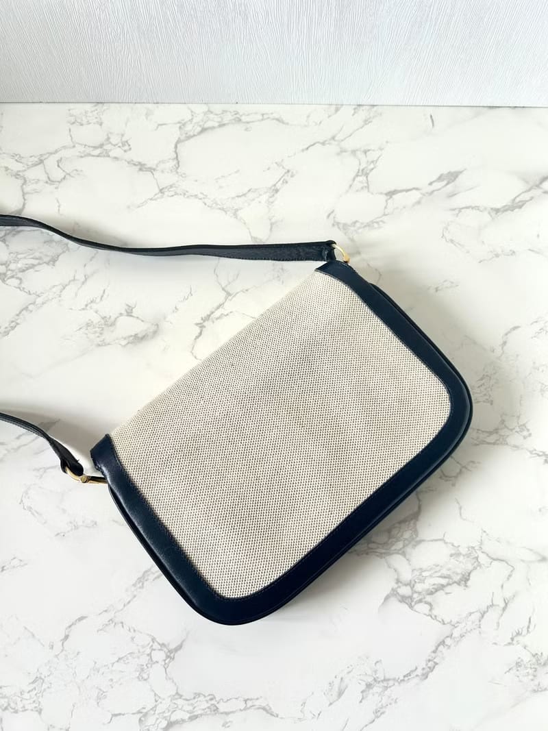 Second-hand Celine navy blue and white carriage with gold buckle leather shoulder bag/crossbody bag