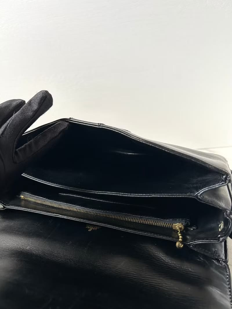 Rare second-hand Loewe black simple side backpack/crossbody bag/shoulder bag
