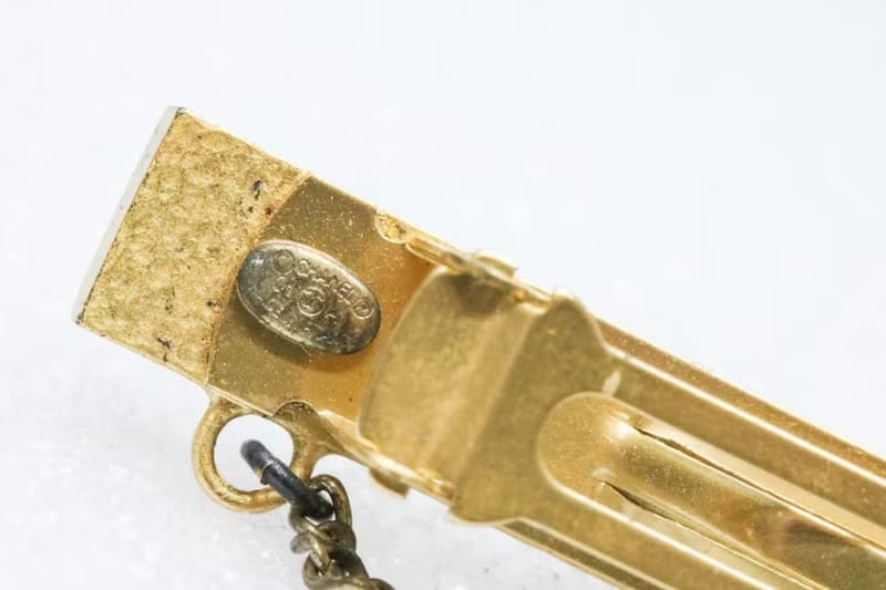 稀有中古二手Chanel金色珍珠Logo吊飾髮夾髮飾胸針心口針飾品禮物