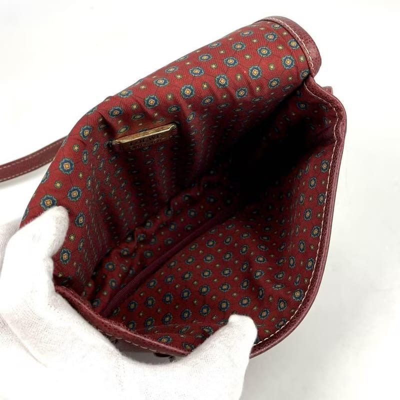 稀有中古二手Loewe金扣酒紅色馬鞍古董側背包/單肩包