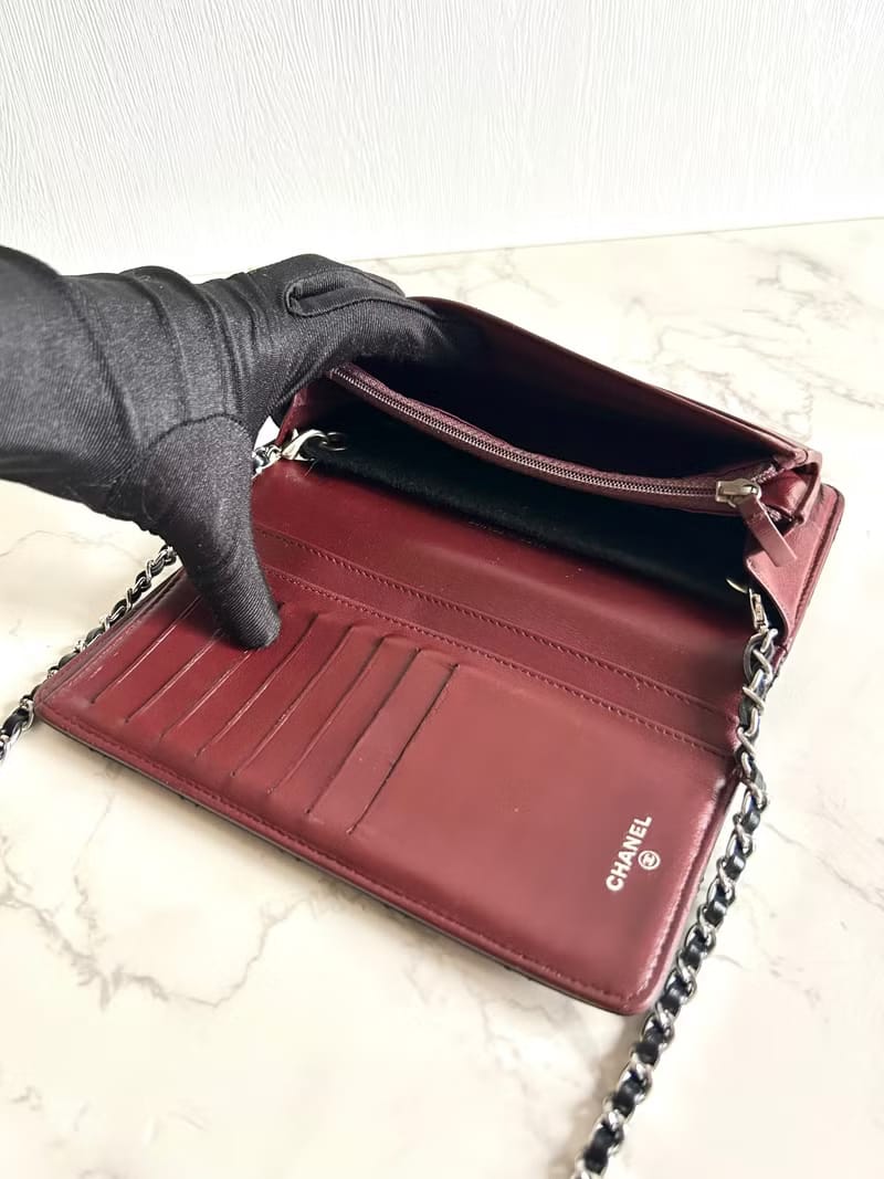 Second-hand Chanel black leather WOC long wallet crossbody bag/side bag/shoulder bag