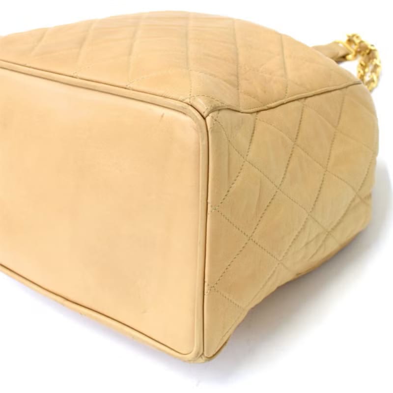 Chanel Vintage Beige Matelassé Bucket Bag/Shoulder Bag/Crossbody Bag