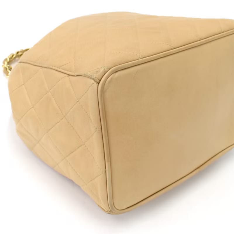 Chanel Vintage Beige Matelassé Bucket Bag/Shoulder Bag/Crossbody Bag