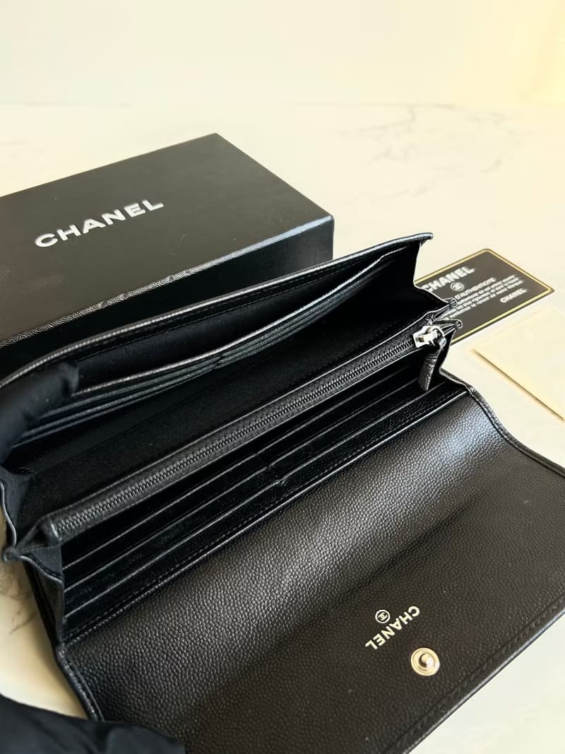 Chanel 黑色魚子醬皮革長夾/皮夾/錢包