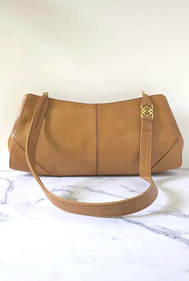 Loewe焦茶色腋下包/側背包/單肩包