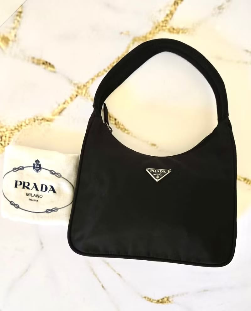 Prada 經典黑銀色Hobo流浪腋下包/單肩包/側背包