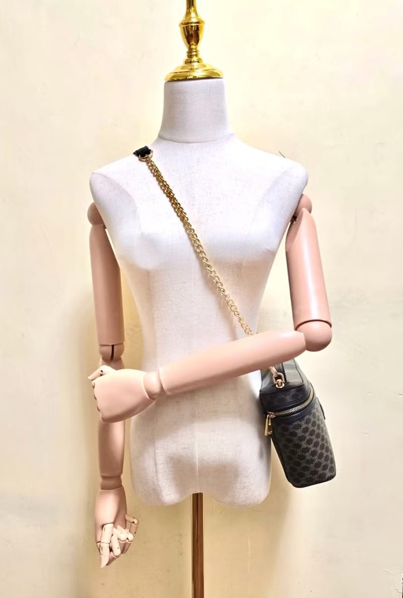 稀有款中古二手Celine黑色老花皮革化妝盒子包/側背包/斜揹包