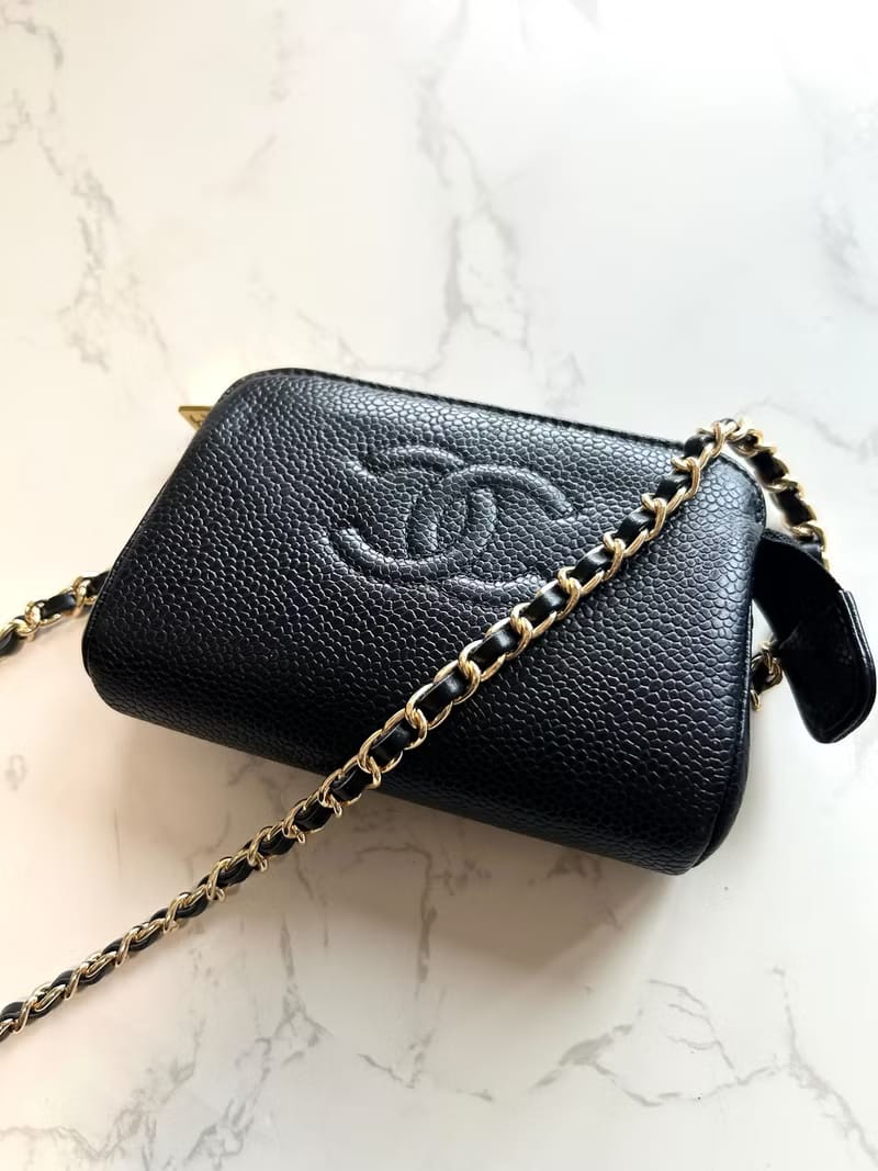 Chanel Black Caviar Leather Crossbody/Shoulder Bag