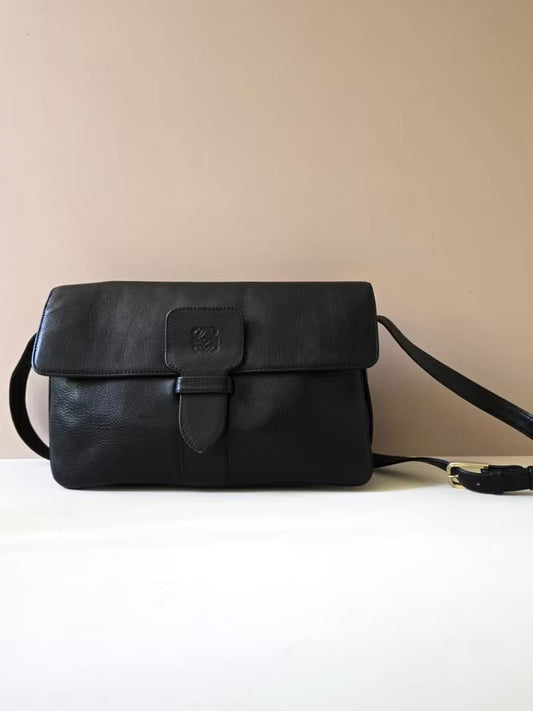 Loewe黑色中古翻蓋包/單肩包/斜背包