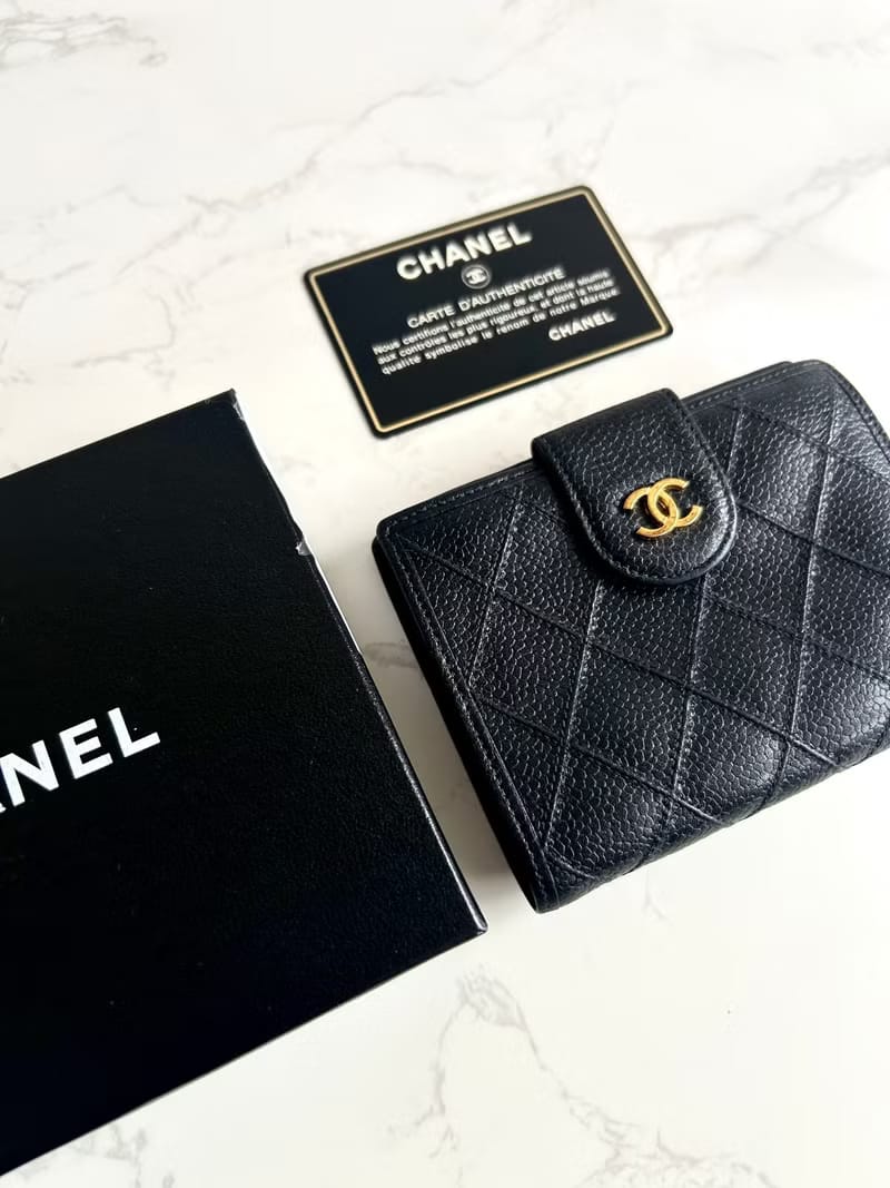 Chanel黑藍色皮革拼色長夾