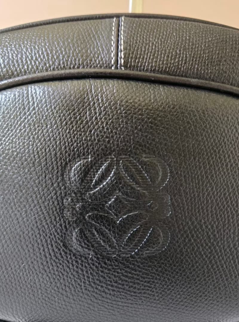 Loewe古董圓餅包/側背包/斜背包