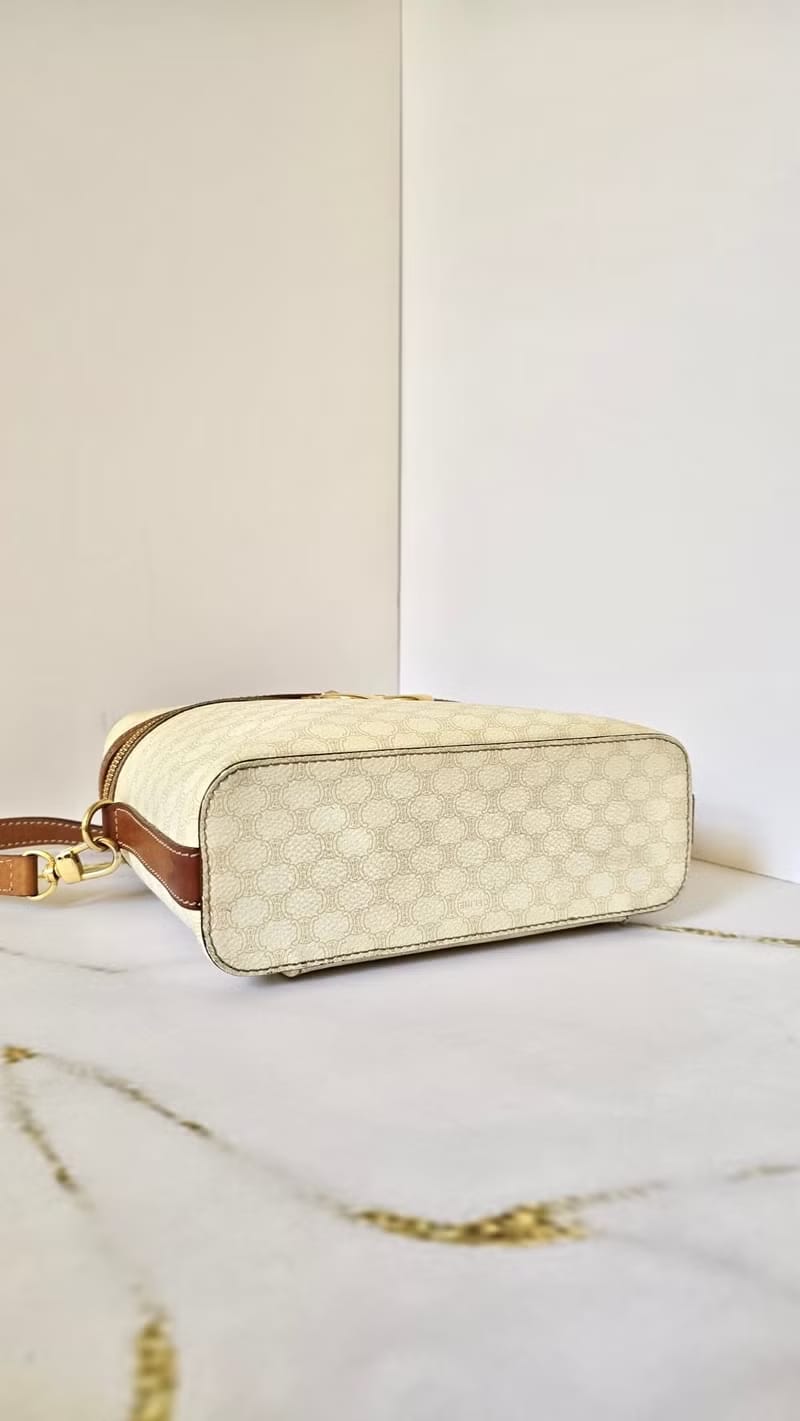 Celine白色老花甜甜圈Vanity盒子包/斜背包/側背包/單肩包