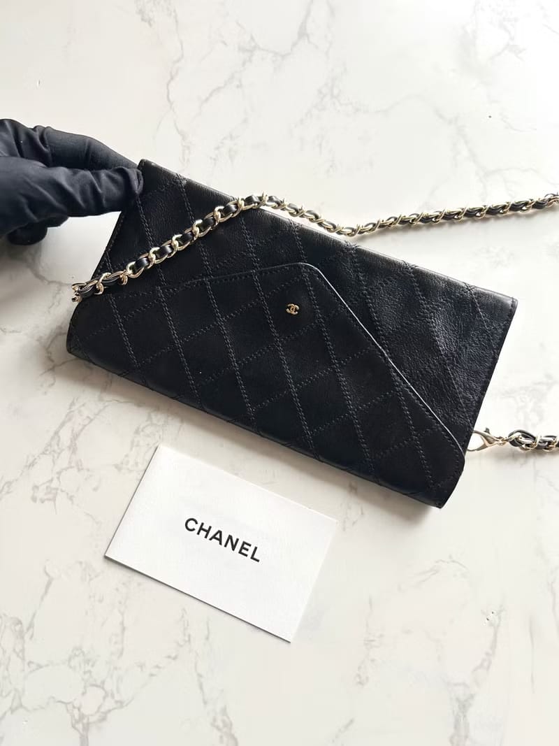 Chanel 黑色信封斜背包/單肩包/側背包
