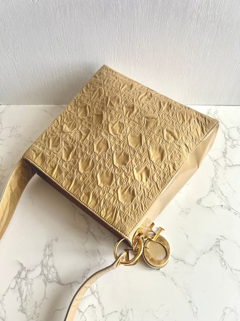 Dior beige gold buckle shoulder bag/side bag/tote bag