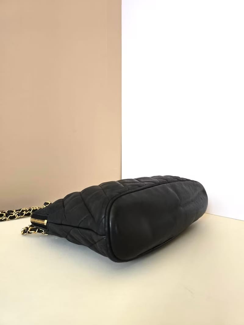 Chanel Black Matelassé Small Shell Leather Chain Bag/Shoulder Bag/Crossbody Bag