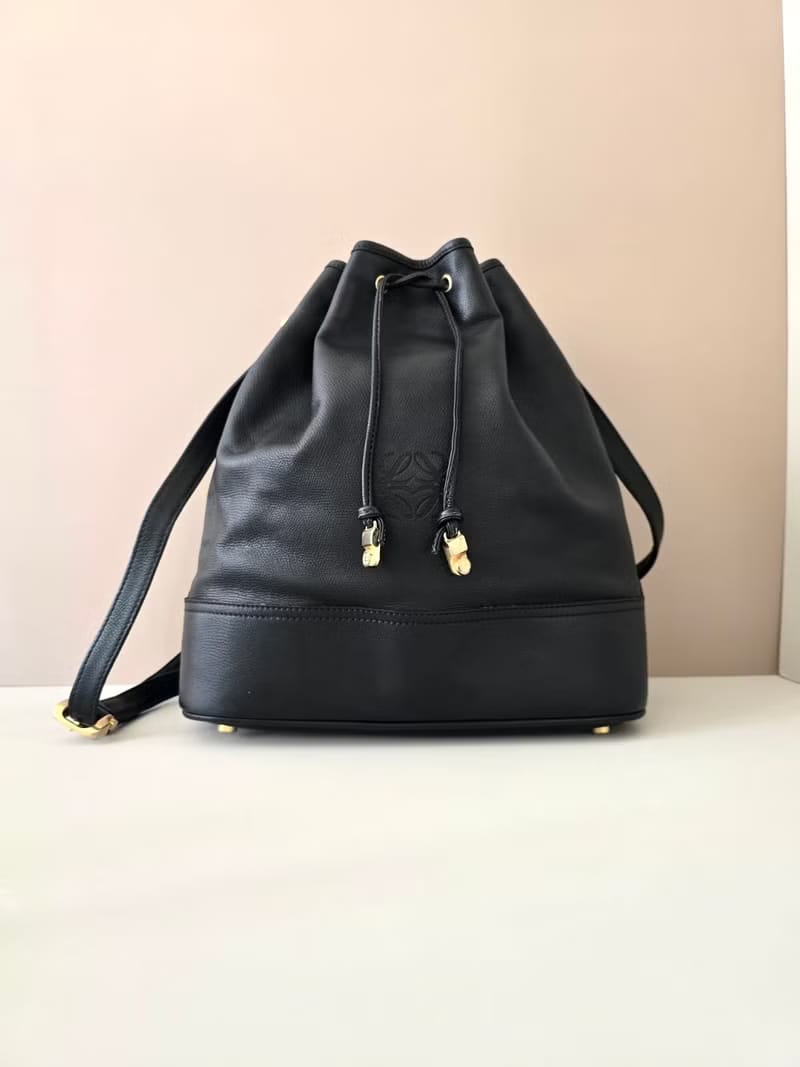 Loewe 黑色中古水桶包/單肩包/斜背包