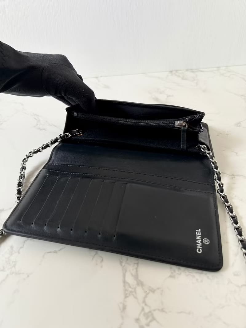 Chanel黑色魚子醬皮革WOC長夾錢包斜背包/側背包/單肩包
