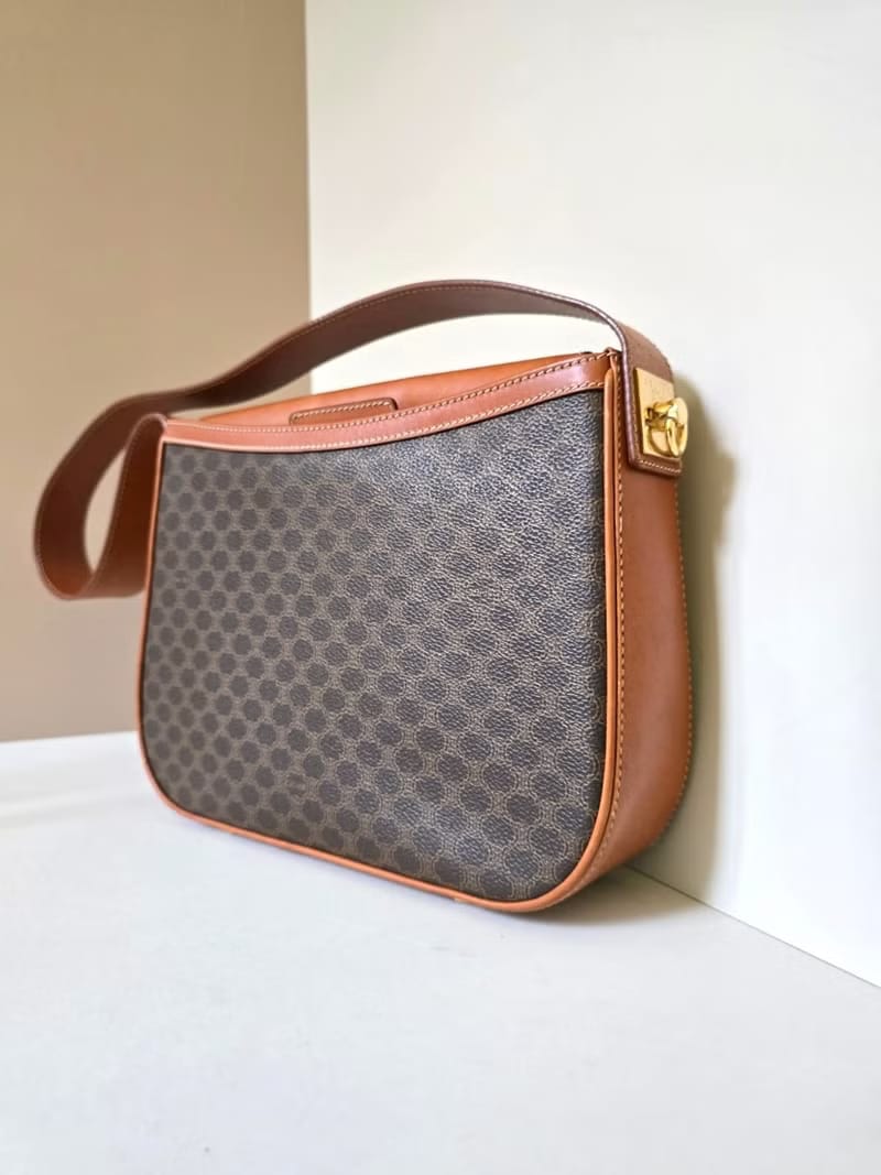 稀有中古二手Celine半月馬鞍咖啡色老花金扣皮革單肩包/側背包