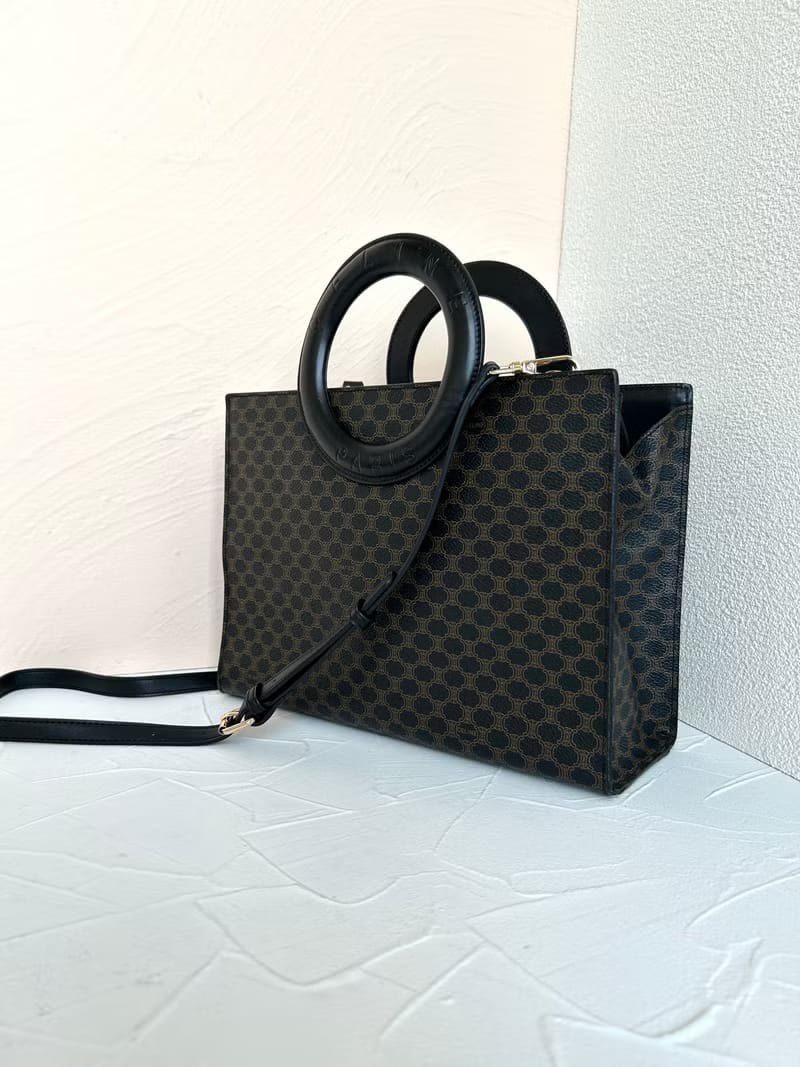 Second-hand Celine large leather ring black monogram tote bag/crossbody bag/side bag