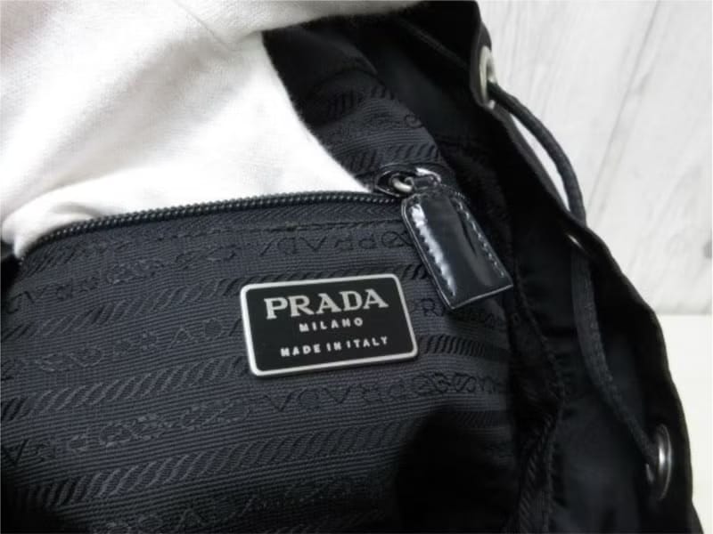 Prada黑色銀標尼龍雙肩包/後背包/背囊