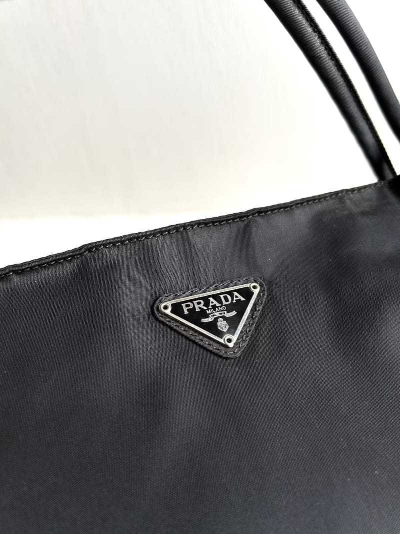 Prada 黑色經典托特包/單肩包/側背包