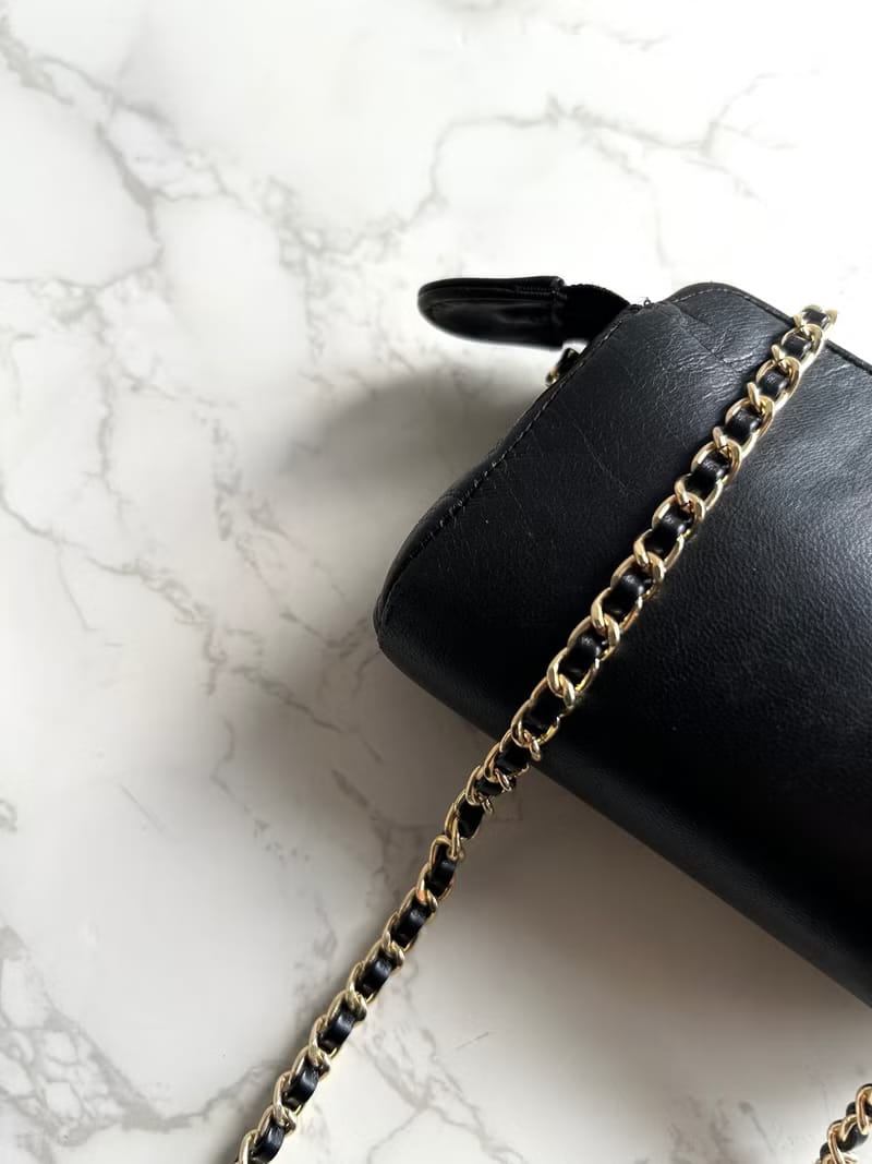 Chanel Black Leather Vintage Crossbody/Shoulder Bag