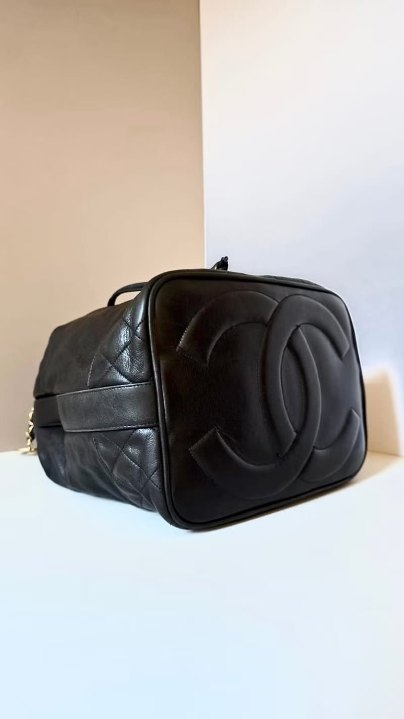 Chanel Vintage Black Full Leather Gold Chain Bucket Bag/Shoulder Bag/Crossbody Bag