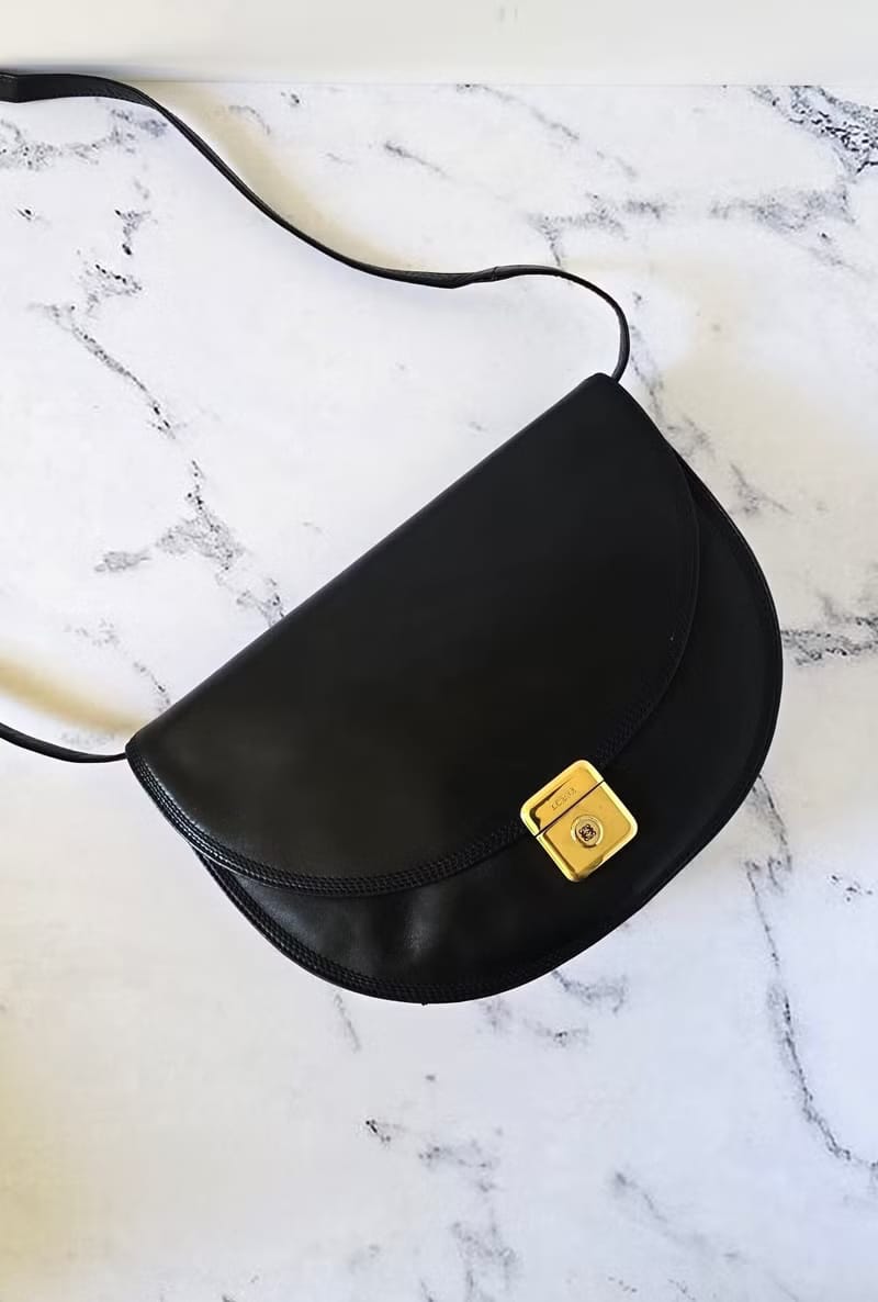 Loewe黑金色半月側背包/斜背包/單肩包