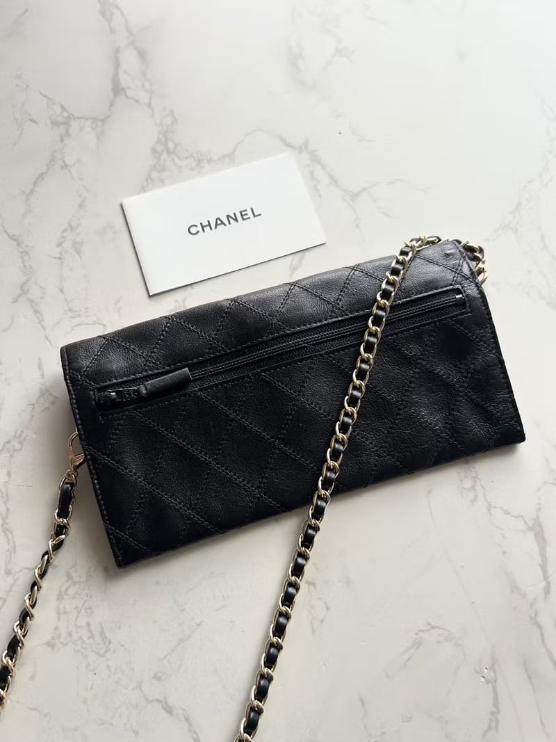 Chanel 黑色信封斜背包/單肩包/側背包