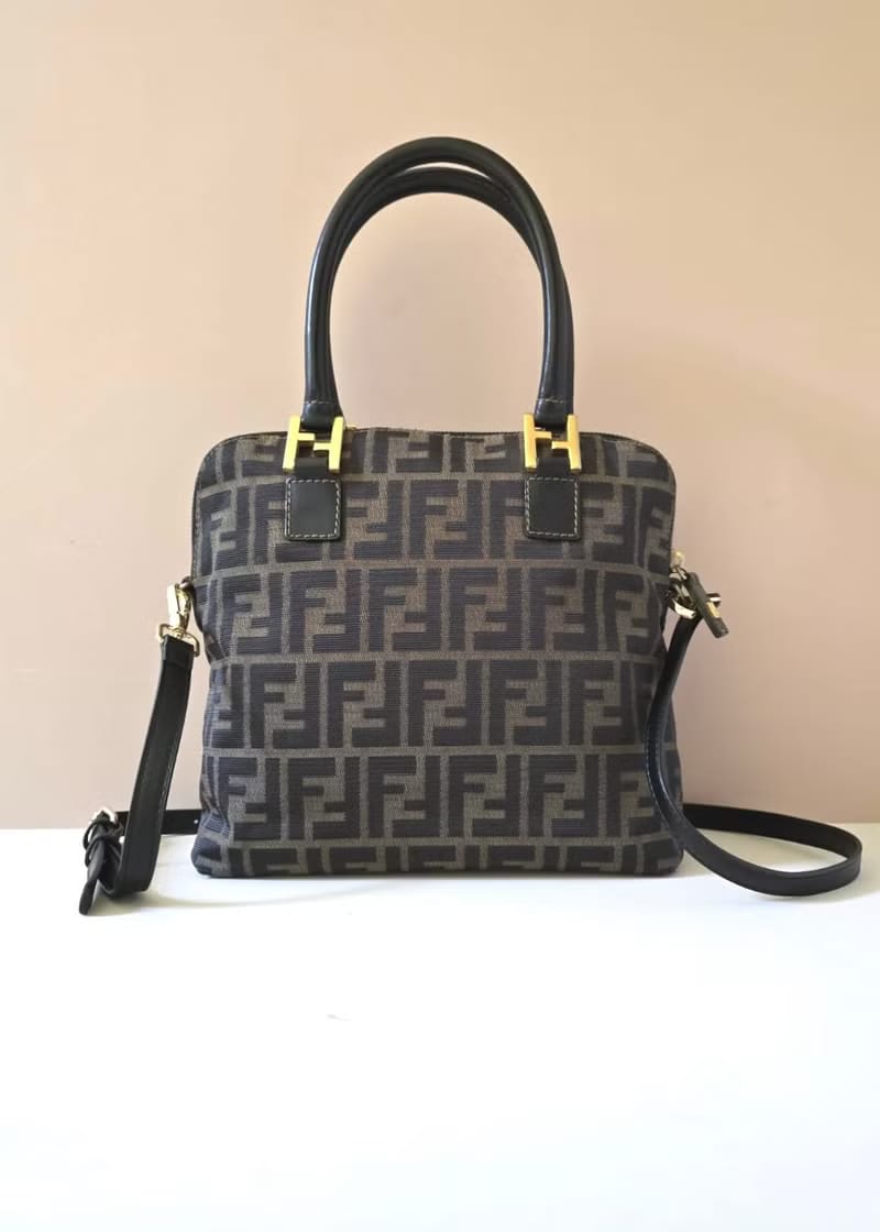 Fendi 小貝殼Alma黑咖啡色老花包/側背包/斜背包