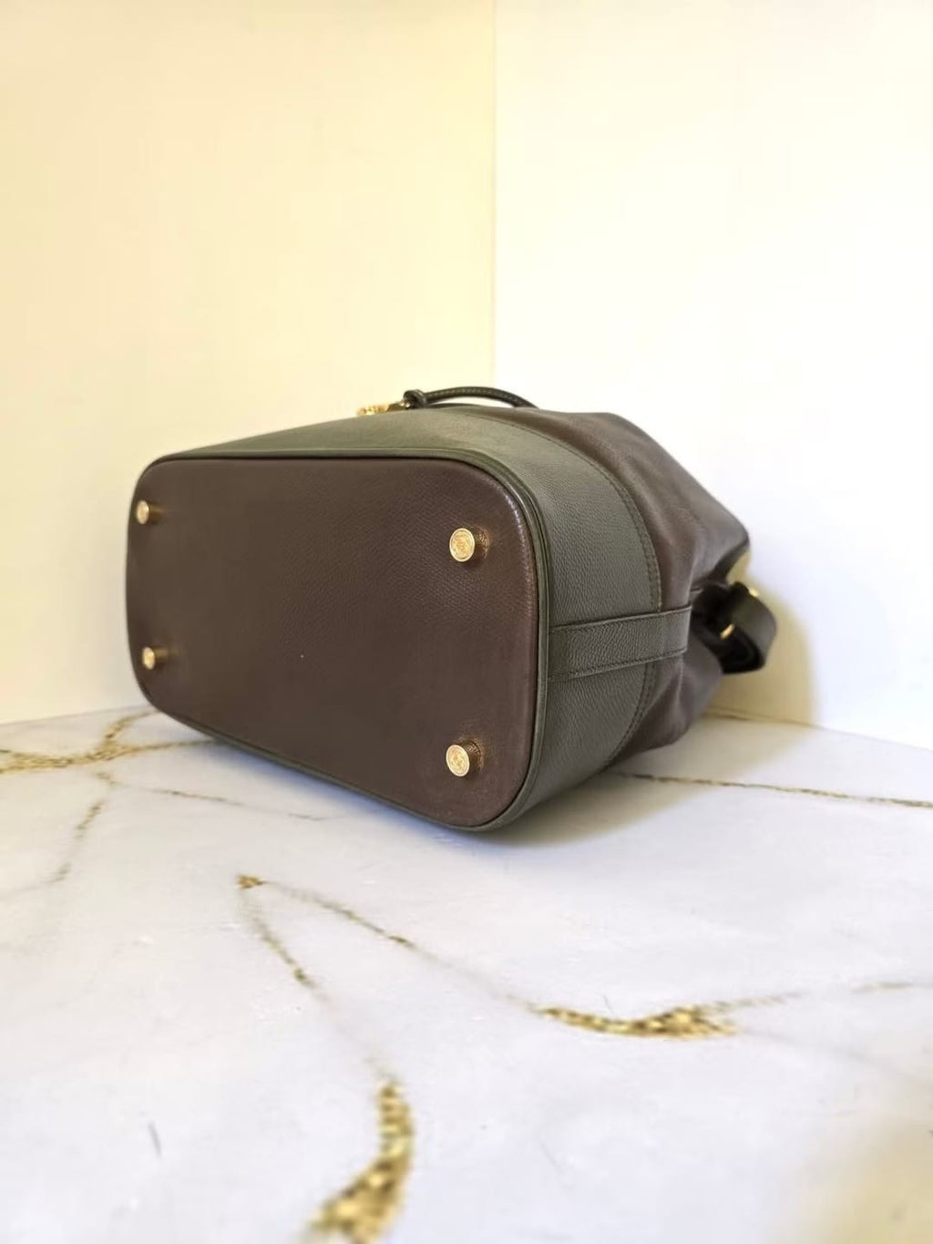 Loewe 橄欖綠拼咖啡色水桶包/單肩包/斜背包