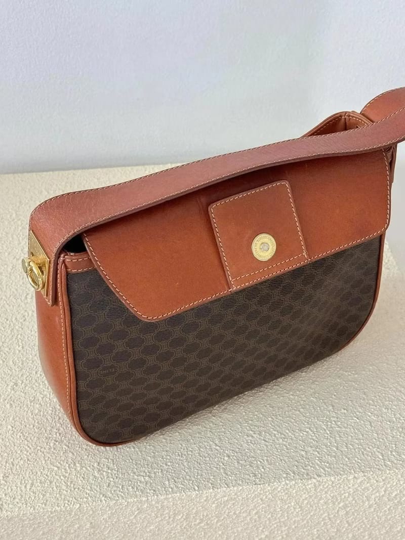 稀有中古二手Celine半月馬鞍咖啡色老花金扣皮革單肩包/側背包