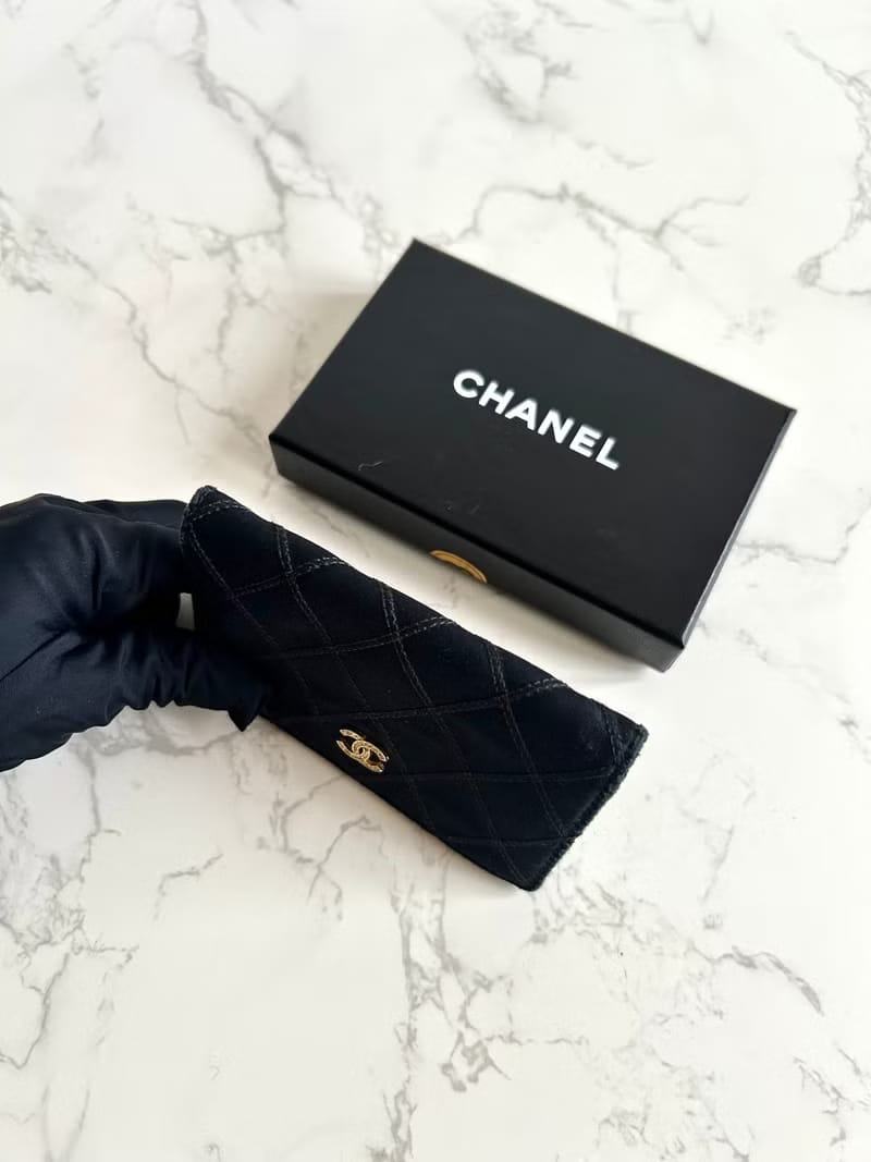 Chanel黑金色絲絹水鑽中夾/錢包/銀包/卡片包